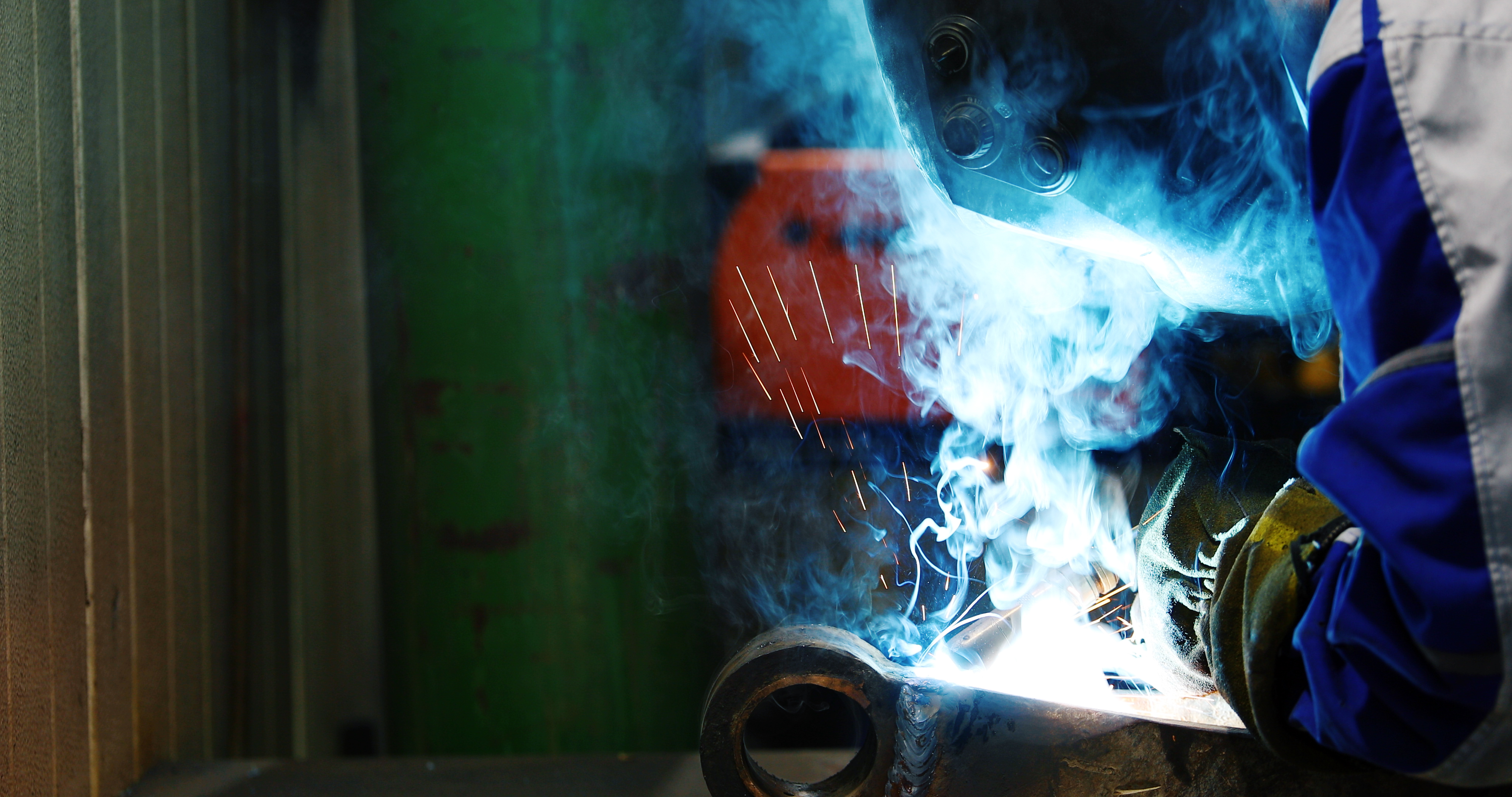 Local Exhaust Ventilation for Multi-Operator Welding: Source Capture Under OSHA Hex Chrome Rules