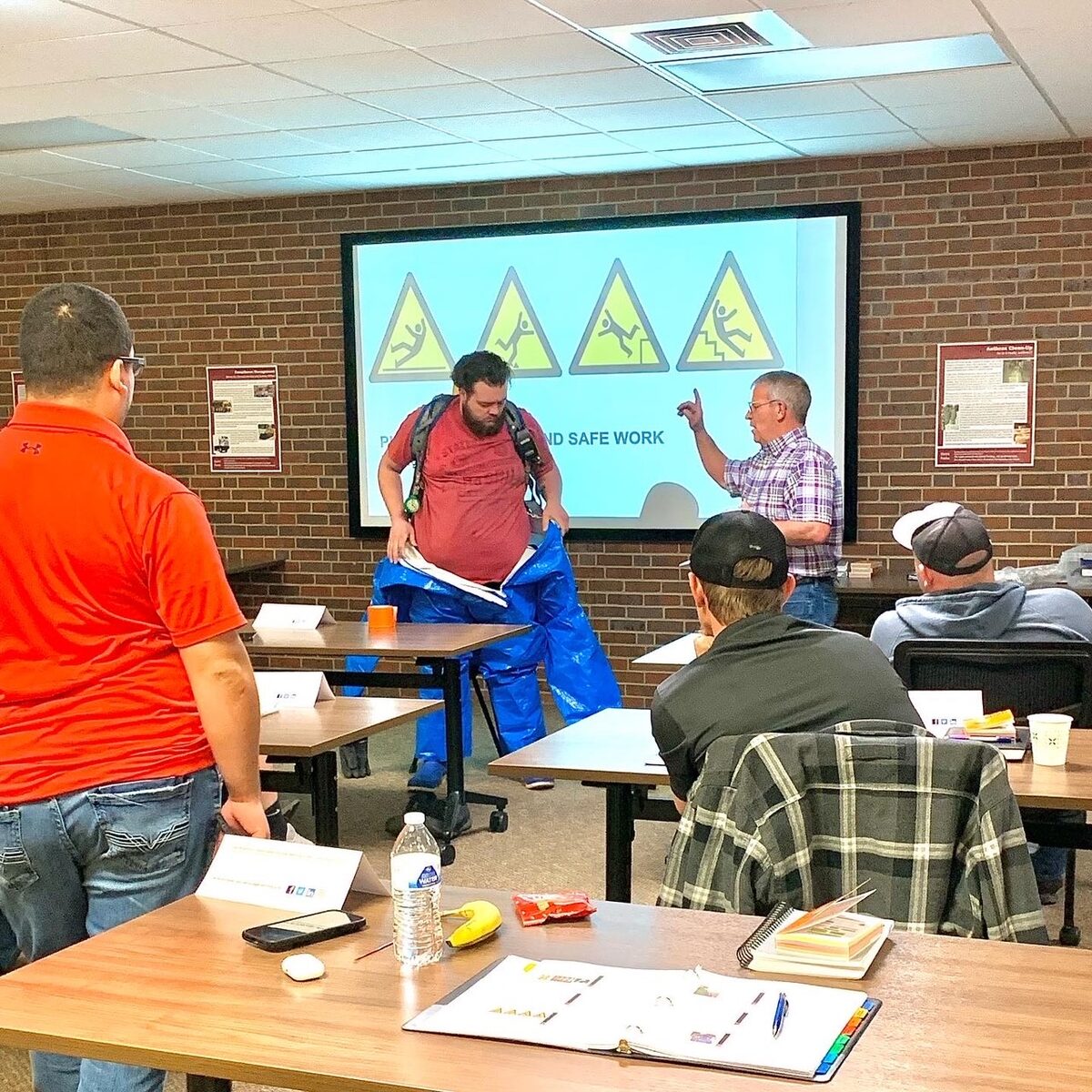 It's 'Basic' Environmental and Safety Training with iSi's EHS Bootcamp Virtual Seminar