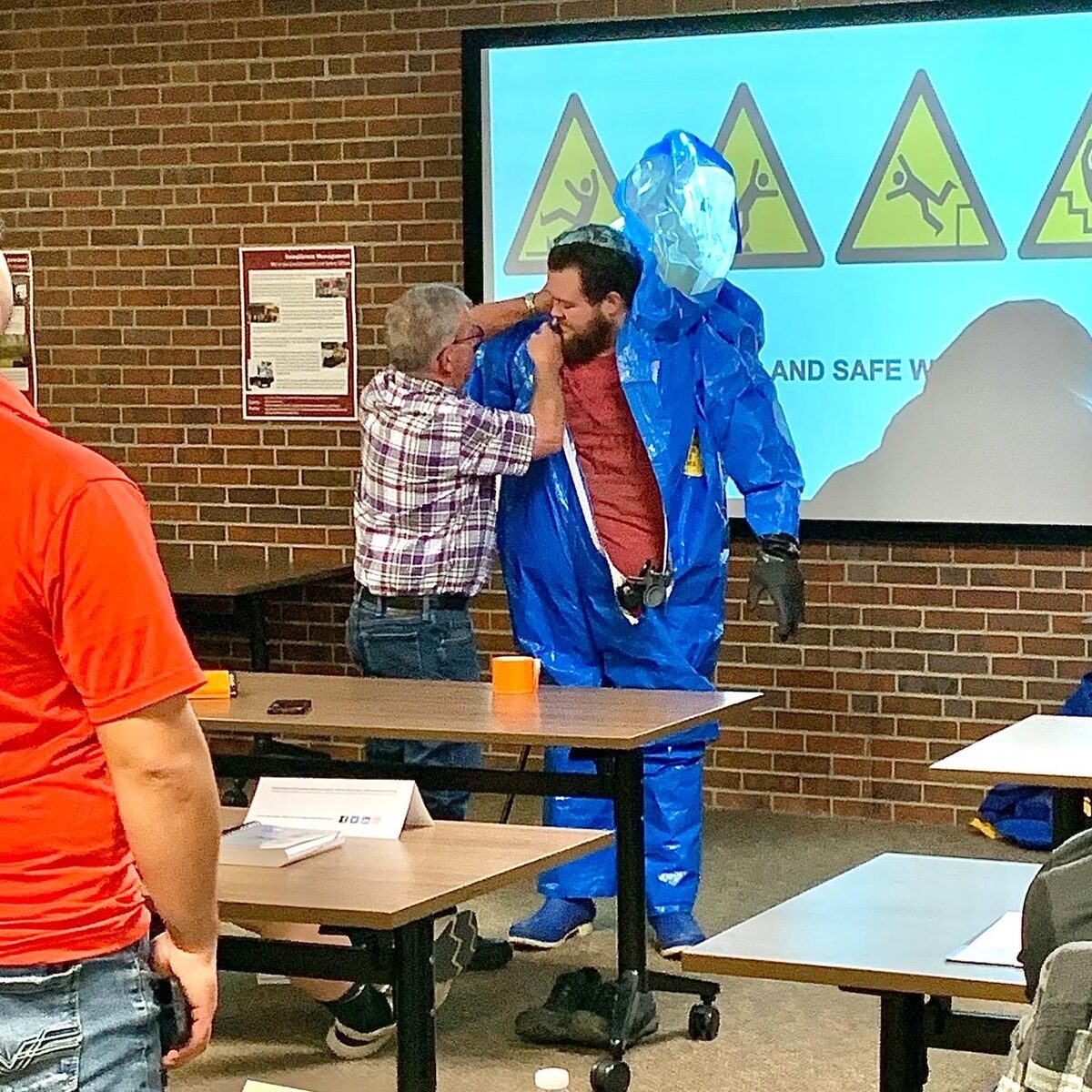 What's the Difference Between 24 Hr., 40 Hr. and 8 Hr. HAZWOPER Training?