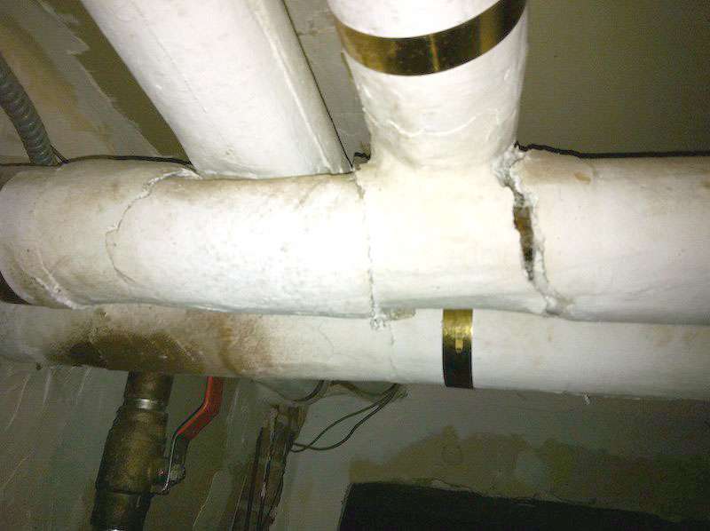 Asbestos-abatement-specifications-Kansas asbestos abatement needed on pipe wrapping in boiler room